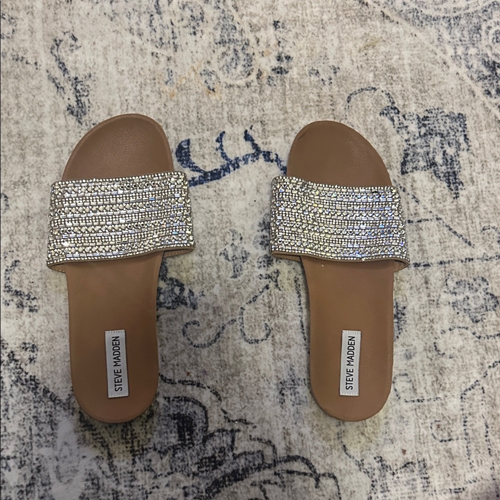 Steve Madden Tan and Silver Slide Sandals